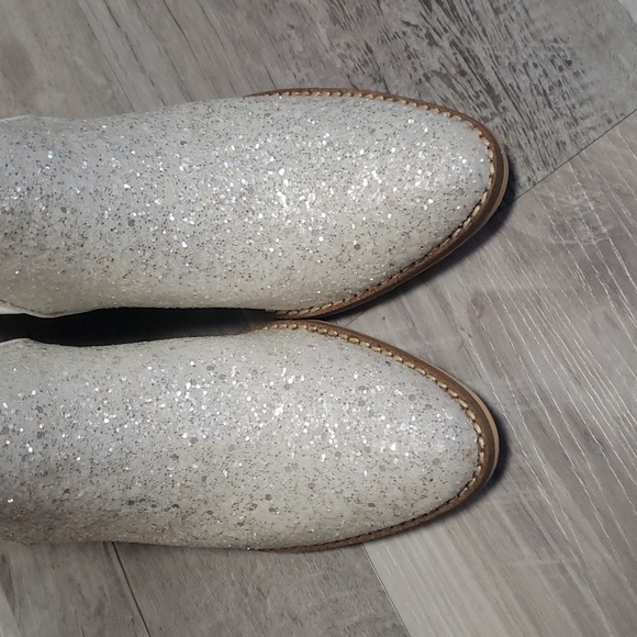 Corkys Glow up Glitter White Bootie NIB Size 8 And 10 - Picture 3 of 8